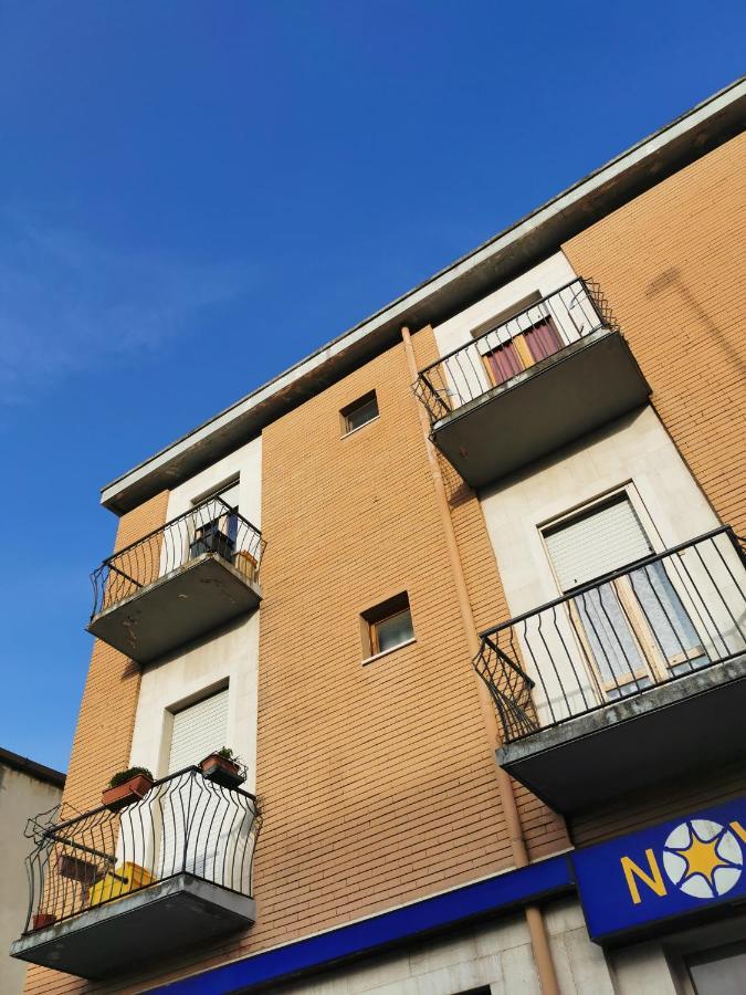 A Serenai - Elegante Appartamento In Centro Oristano Exterior foto